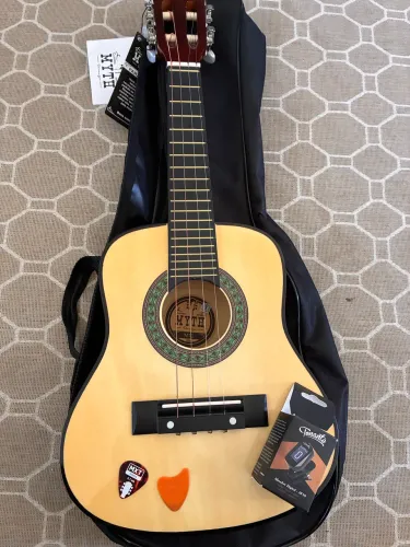 Cavaquinho acústico