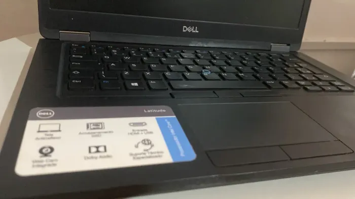 NOTBOOK DELL LATITUDE