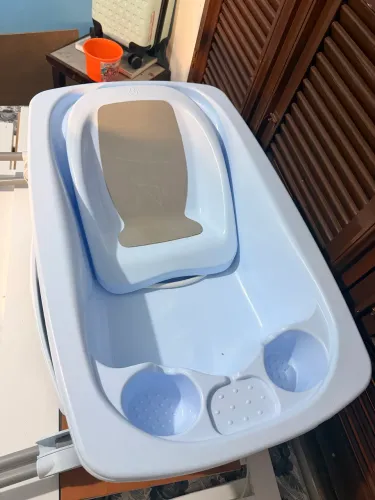 Vendo banheira Semi nova