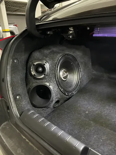 Vendo som automotivo