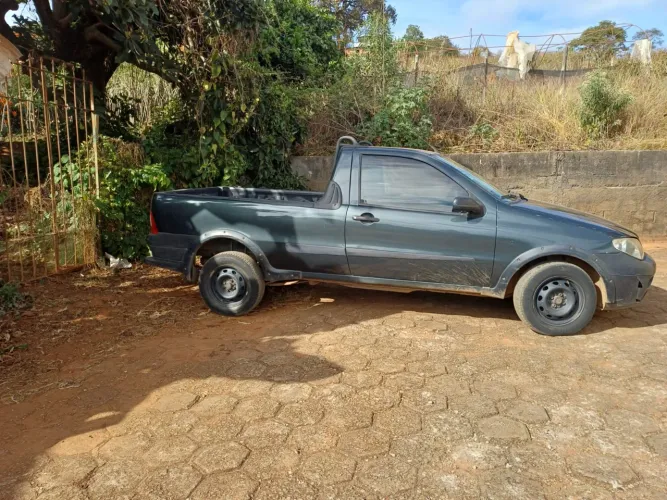 Fiat Strada 1.4 MPI Fire Flex 8V CS 2010