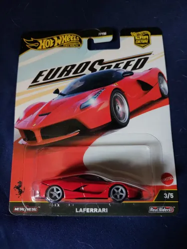 Hot Wheels Premium La Ferrari 