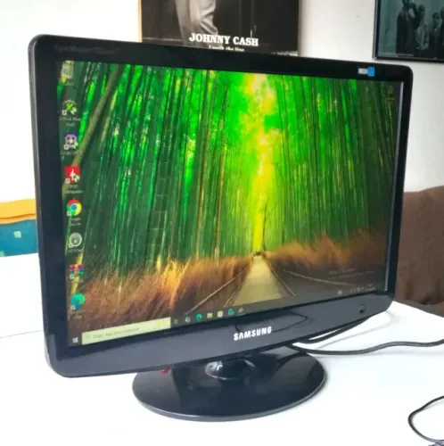 Monitor LCD 19 Polegadas Samsung SyncMaster 932BWE Plus - Preto - Usado