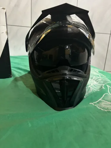Capacete marca Bieffer valo da nota 830 mais to vendendo mais barato