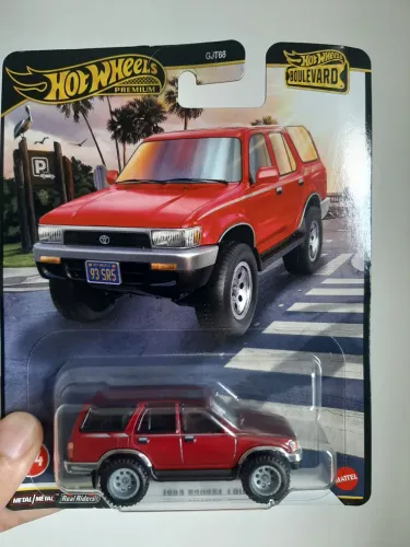 Hot Wheels Hilux premium Toyota