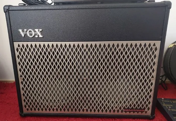 Amplificador VOX Valvetronix 100