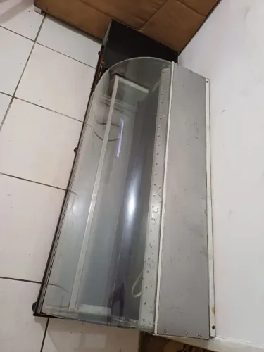Estufa Fria / Refrigerada para Sushi 1,20m - Vidro Curvo