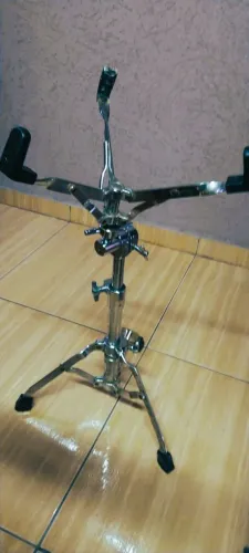 ESTANTE BATERIA