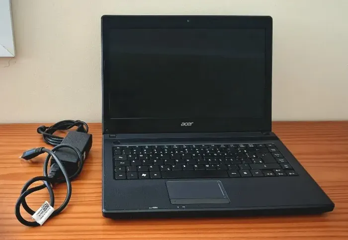 Notebook ACER Aspire 8 ram 112 gb memória