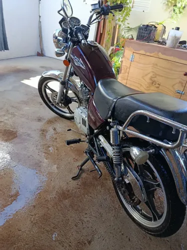 Intruder 125
