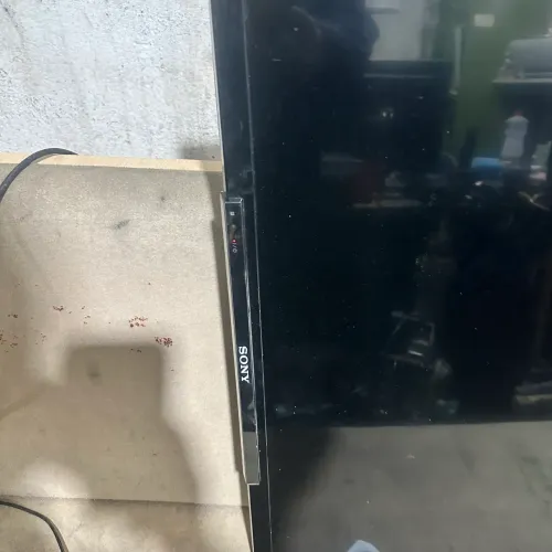Tv Sony modelo KDl-32R434A com defeito na tela tem áudio
