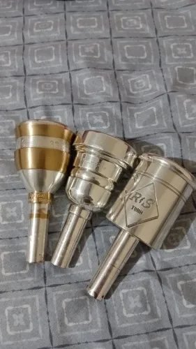 Bocais de tuba em ótimo estado , aceito troca por Perantucci pt50 original,  ou outros