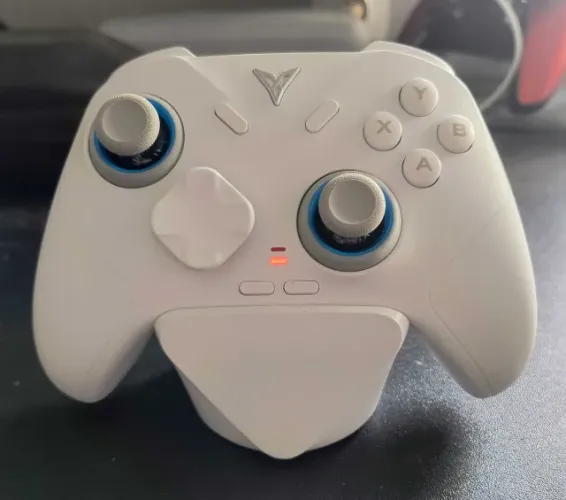 Controle Sem Fio Flydigi Direwolf 4 - Novo Lacrado (COM BASE DE CARREGAMENTO)