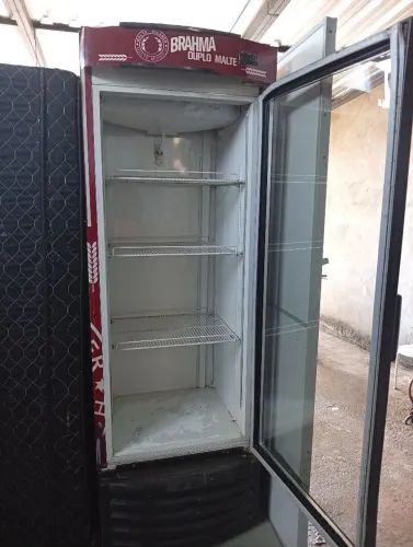 ? FREEZER EXPOSITOR VERTICAL BRAHMA DUPLO MALTE ?