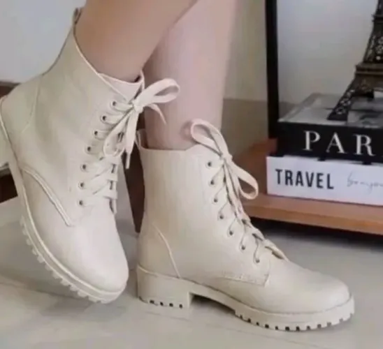 Bota coturno