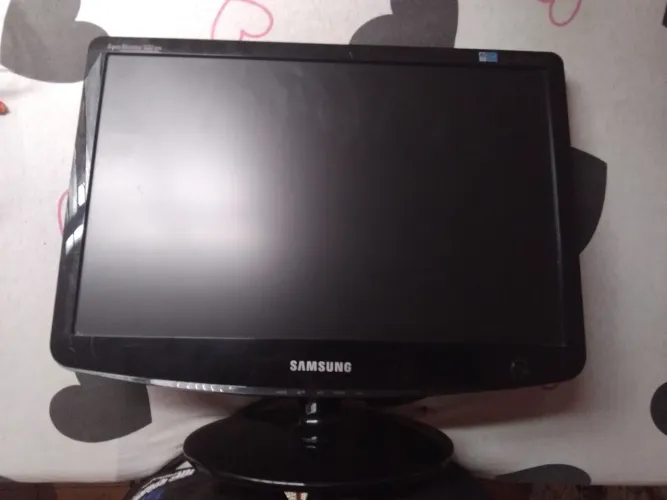 ? MONITOR SAMSUNG 19?