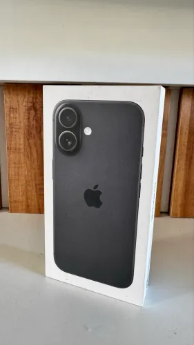 Celular lacrado Iphone 16