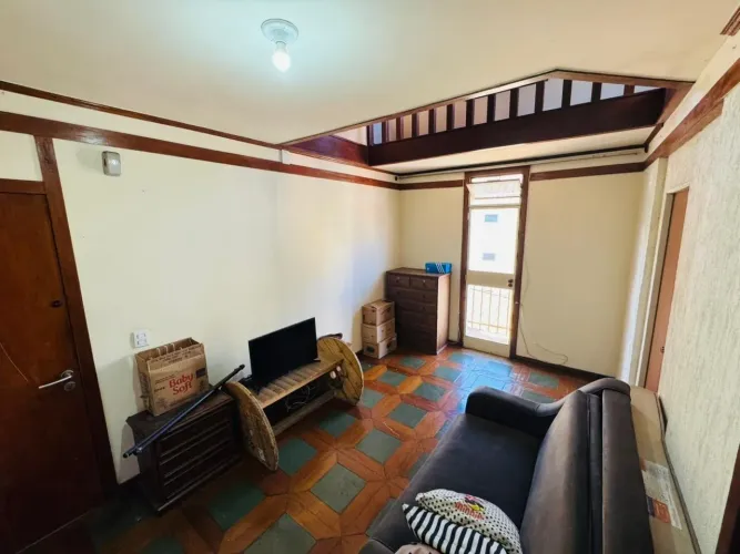 Apartamento Amplo com 5 Quartos, 2 Suítes e 345m² no Coração Eucarístico