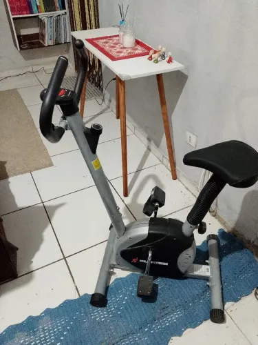 150 pra sair agora .... ergométrica quase sem uso