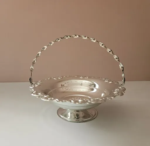 Cesta de Metal Prateado com Alça