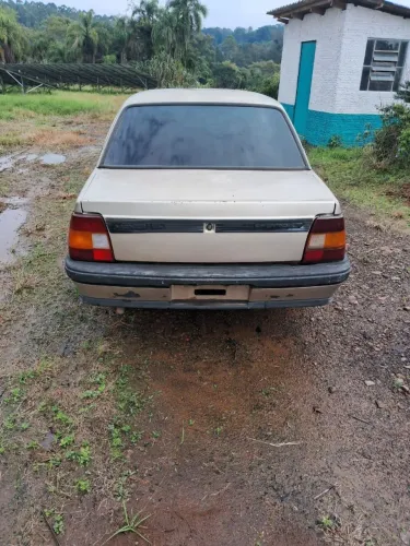 Chevrolet Monza GL 2.0 Efi/sl/l/650/club/barc.2e4p (álcool) 2022