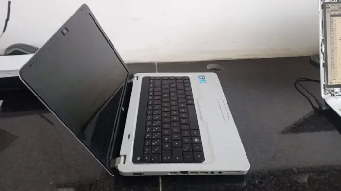 NOTEBOOK HP i3