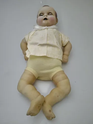 Boneca Antiga em Massa Grande