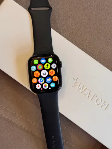 Apple Watch série 8 45 mm impecável praticamente sem uso.