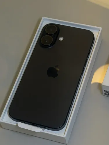 iPhone 16