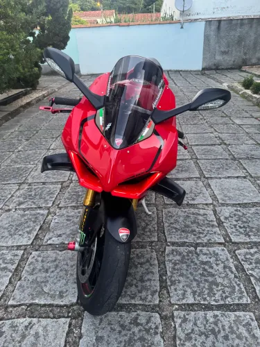Ducati Panigale V4S 2023