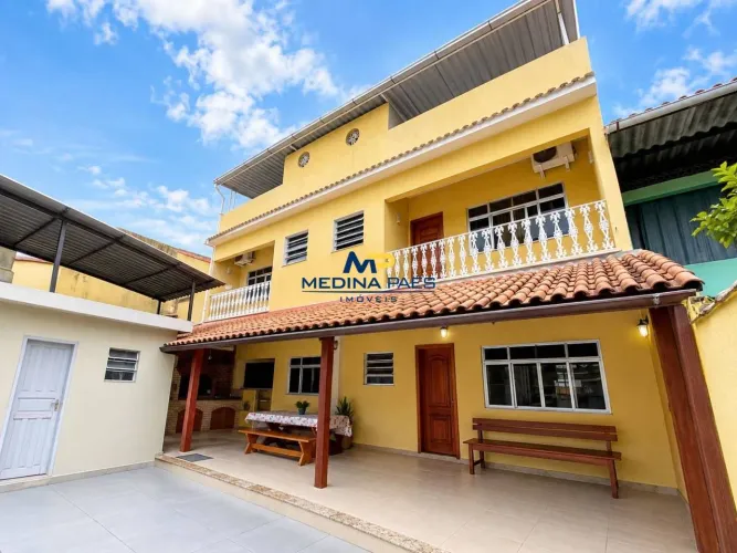 Casa com 4 dormitórios à venda por R$ 600.000,00 - Antonina - São Gonçalo/RJ