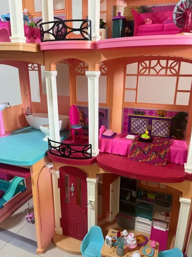 Casa da Barbie três andares