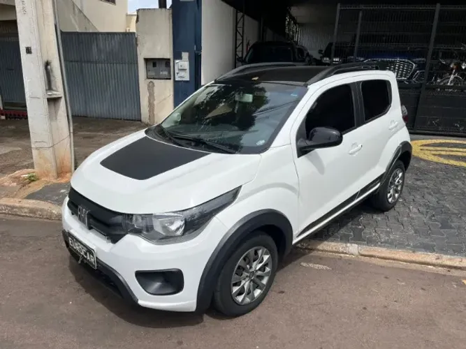 Fiat Mobi Trekking 1.0 Flex 5P 2021