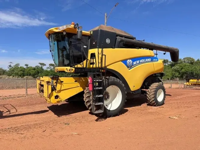  Colheitadeira New Holland CR 5.85 