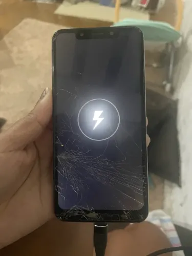 Celular com defeito 