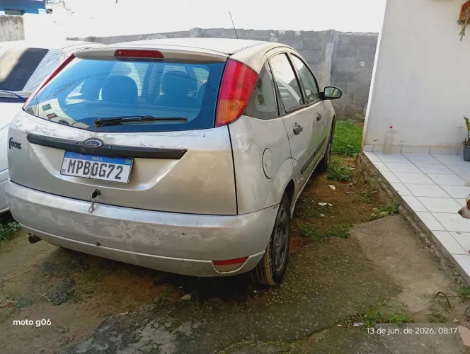 Ford Focus 1.8 16V 5P 2003