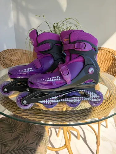 Patins roller ajustável tamanho 36-39 marcas de uso - roda de silicone
