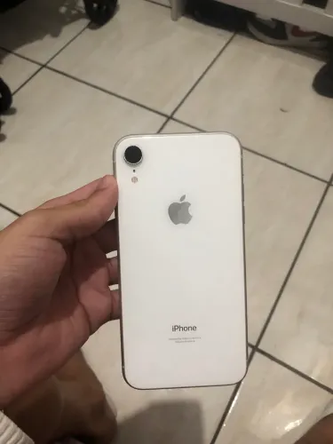 iPhone XR 