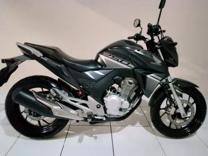 Cb Twister 250 Excelente