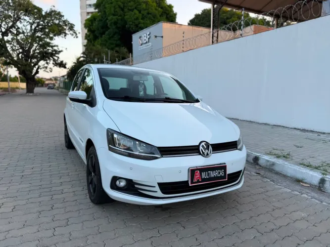 Volkswagen Fox Comfortline 1.6 Flex 8V 5P 2018