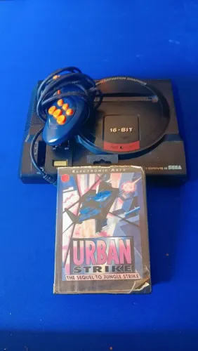 ? Mega Drive II Sega + Controle + Jogo