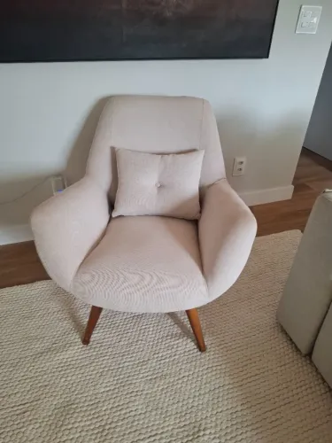 Vendo duas cadeiras pé palito modernas