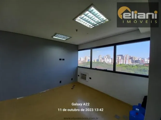 Salas Comerciais para venda em São Paulo no bairro Bom Retiro