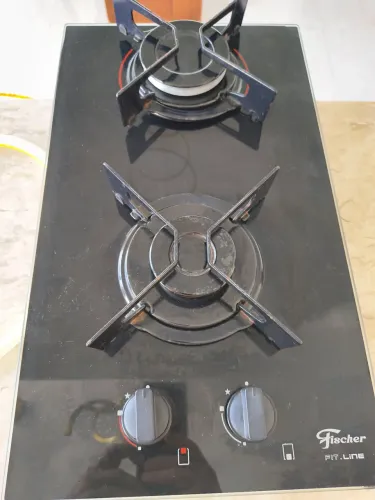 Cooktop de duas bocas.