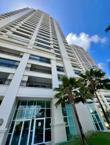 Condomínio Solar Alta Vista, apartamento com 3 suítes medindo 196 m2, reformado e todo pro