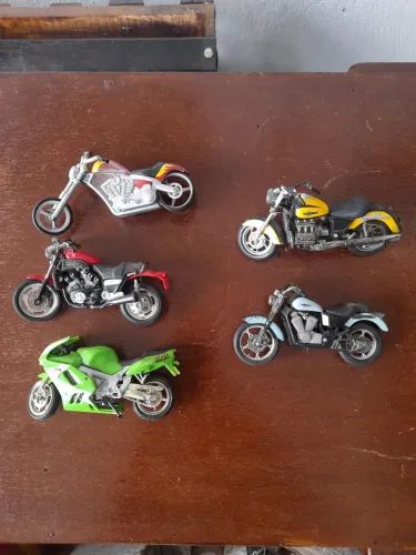 Lote de 5 motos usadas