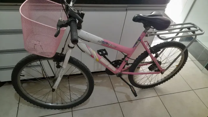 BICICLETA COM MARCHA ARO 24