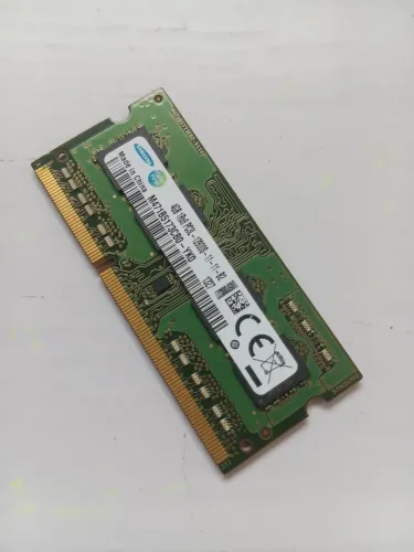 Memória RAM Para Notebook Samsung 4GB DDR3L (PC3L) 12800S (M471B5173CB0-YK0)
