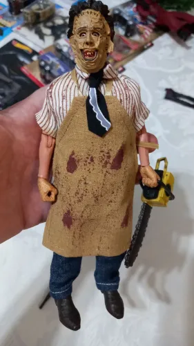 Leatherface Massacre da Serra Elétrica Neca