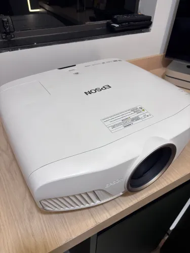Projetor Epson 5050u